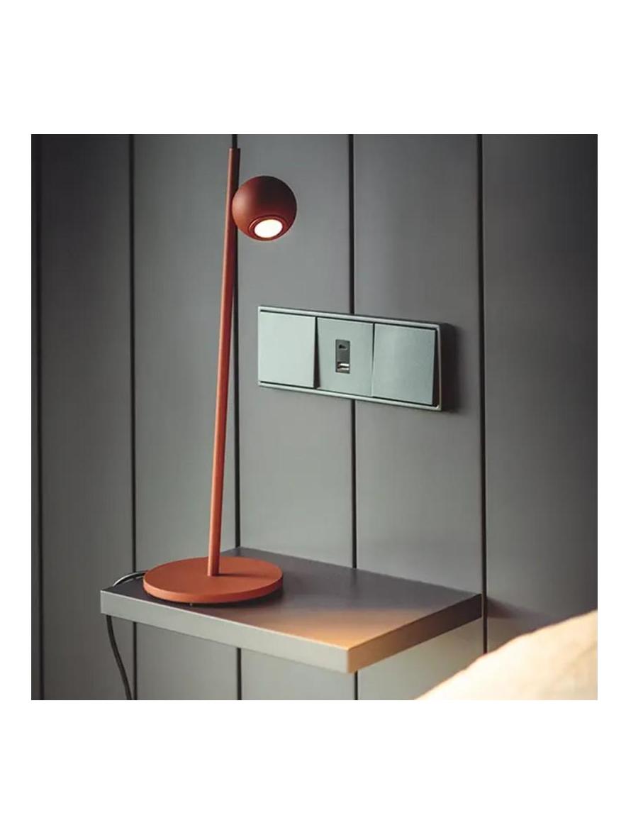 https://objectstorage.ap-seoul-1.oraclecloud.com/n/cnk6gaix2gpw/b/loqoqo-conv/o/estiluz/compass-led-table-lamp/165093.jpg