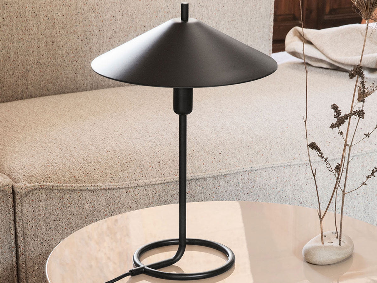 https://objectstorage.ap-seoul-1.oraclecloud.com/n/cnk6gaix2gpw/b/loqoqo-conv/o/ferm-living/filo-table-lamp/FERMLIVINGBLACK.jpg