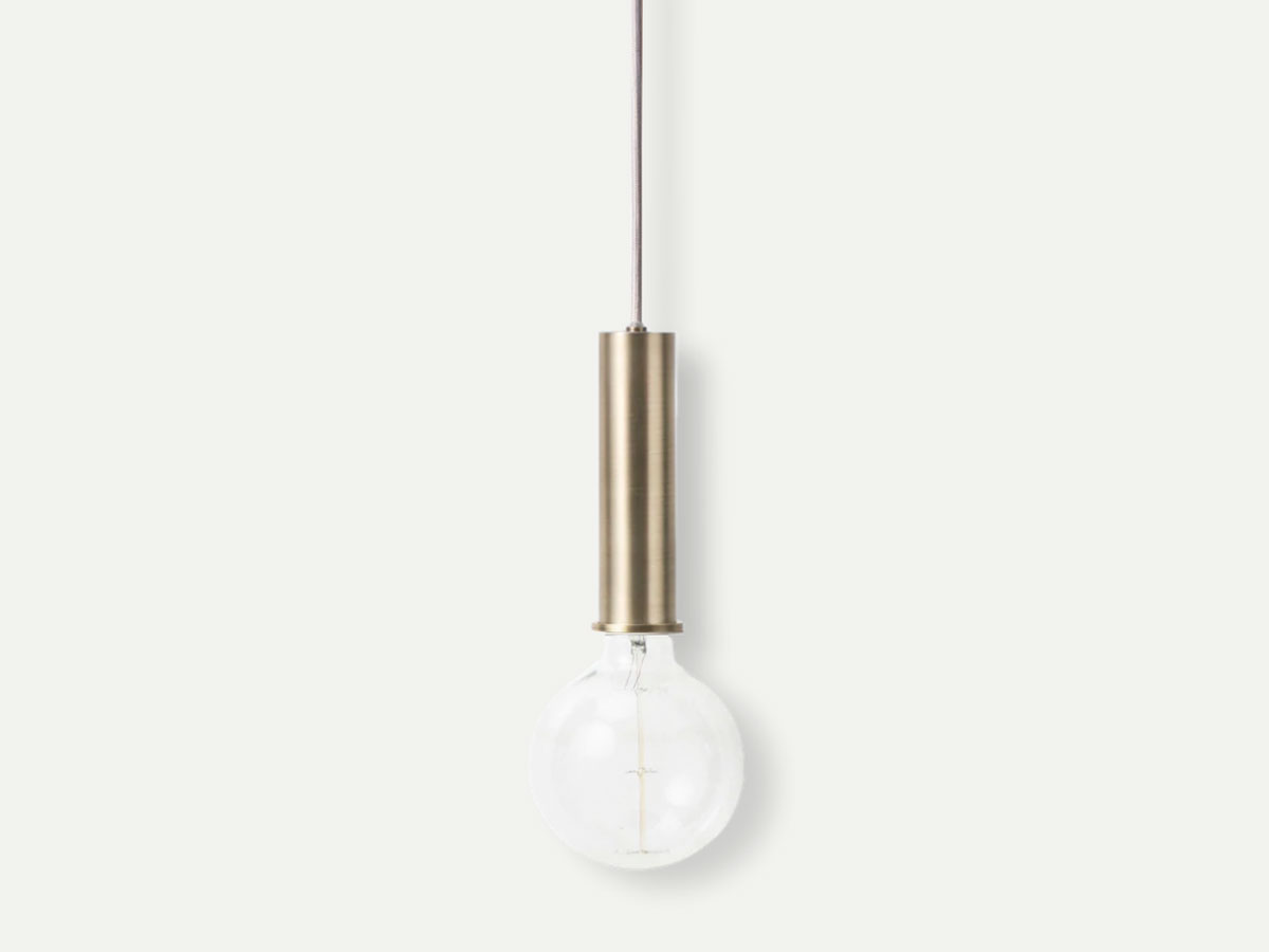 https://objectstorage.ap-seoul-1.oraclecloud.com/n/cnk6gaix2gpw/b/loqoqo-conv/o/ferm-living/socket-high-suspension-lamp/socketbrass.jpg