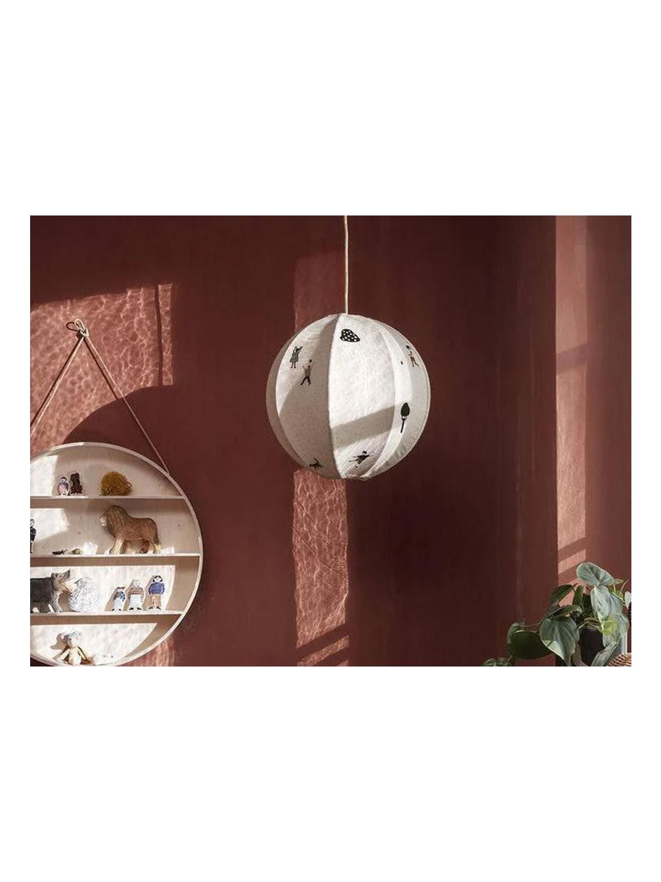 https://objectstorage.ap-seoul-1.oraclecloud.com/n/cnk6gaix2gpw/b/loqoqo-conv/o/ferm-living/the-park-embroidered-textile-suspension-lamp/THEPARKLAMPSHADEFERMLIVING.jpg