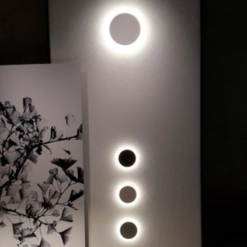 https://objectstorage.ap-seoul-1.oraclecloud.com/n/cnk6gaix2gpw/b/loqoqo-conv/o/flos-architectural/flos-camouflage-240-mm-led-12-w-wall-lamp-ip-65/14027.jpg