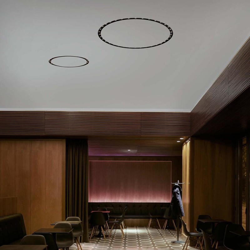 https://objectstorage.ap-seoul-1.oraclecloud.com/n/cnk6gaix2gpw/b/loqoqo-conv/o/flos-architectural/flos-circle-of-light-d-600-recessed-circular-system-with-24-spot-led/49888.jpg