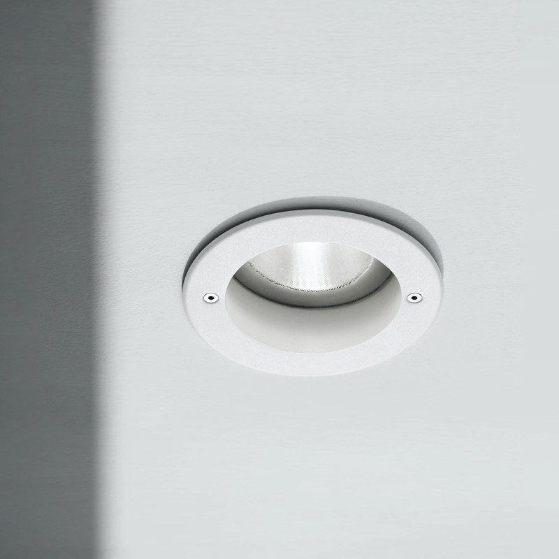 https://objectstorage.ap-seoul-1.oraclecloud.com/n/cnk6gaix2gpw/b/loqoqo-conv/o/flos-architectural/flos-leila-3-round-led-recessed-ceiling-spotlight-for-outdoor-ip-66/85234.jpg