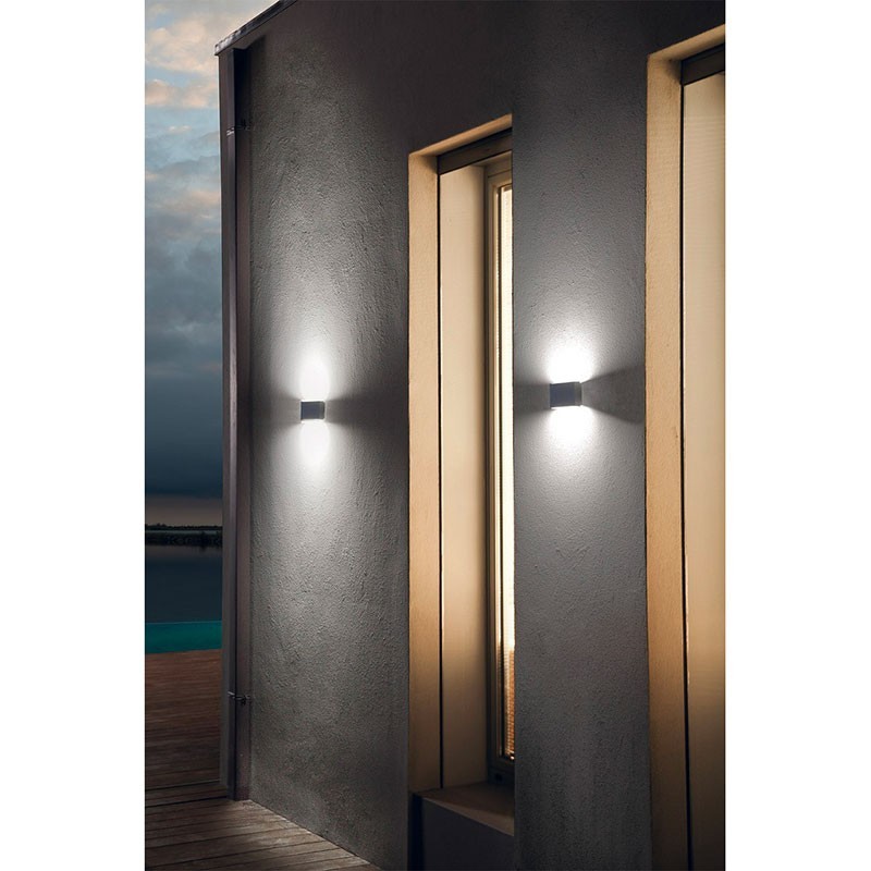 https://objectstorage.ap-seoul-1.oraclecloud.com/n/cnk6gaix2gpw/b/loqoqo-conv/o/flos-architectural/flos-midna-bidirectional-led-18-w-wall-outdoor-lamp-ip-65-white/26116.jpg