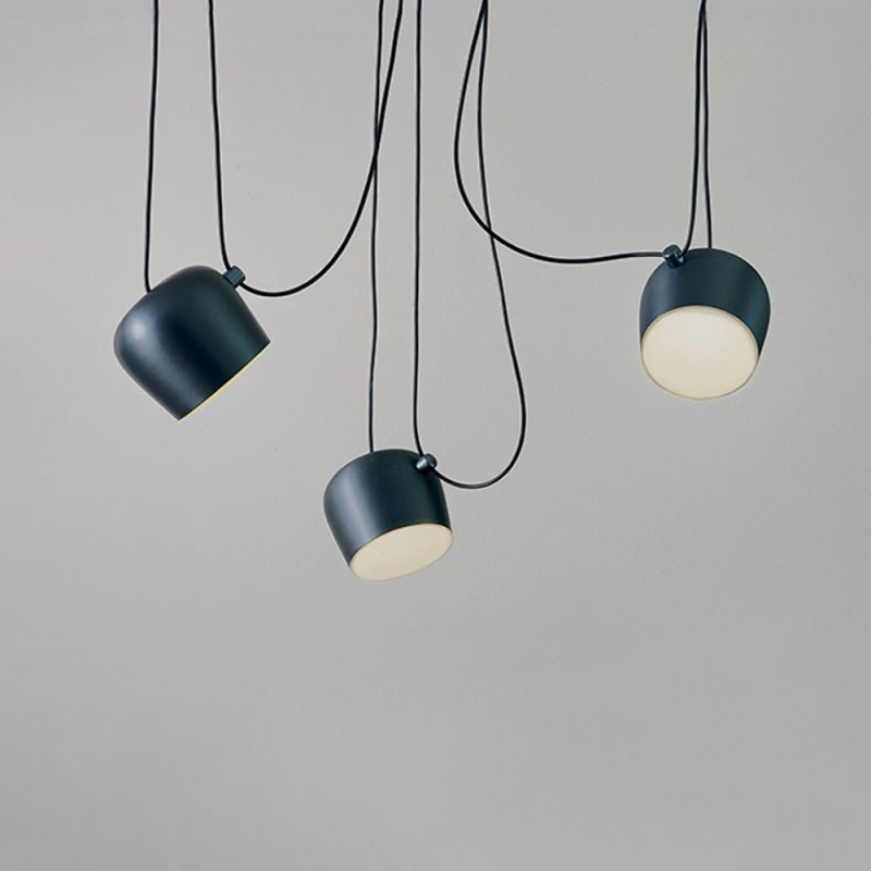 https://objectstorage.ap-seoul-1.oraclecloud.com/n/cnk6gaix2gpw/b/loqoqo-conv/o/flos/aim-small-x-3-light-points-led-suspension-lamp-blue/92277.jpg