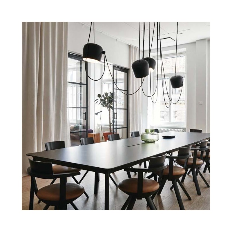 https://objectstorage.ap-seoul-1.oraclecloud.com/n/cnk6gaix2gpw/b/loqoqo-conv/o/flos/aim-x-4-led-suspension-pendant-lamp-anodized-light-silver/42451.jpg
