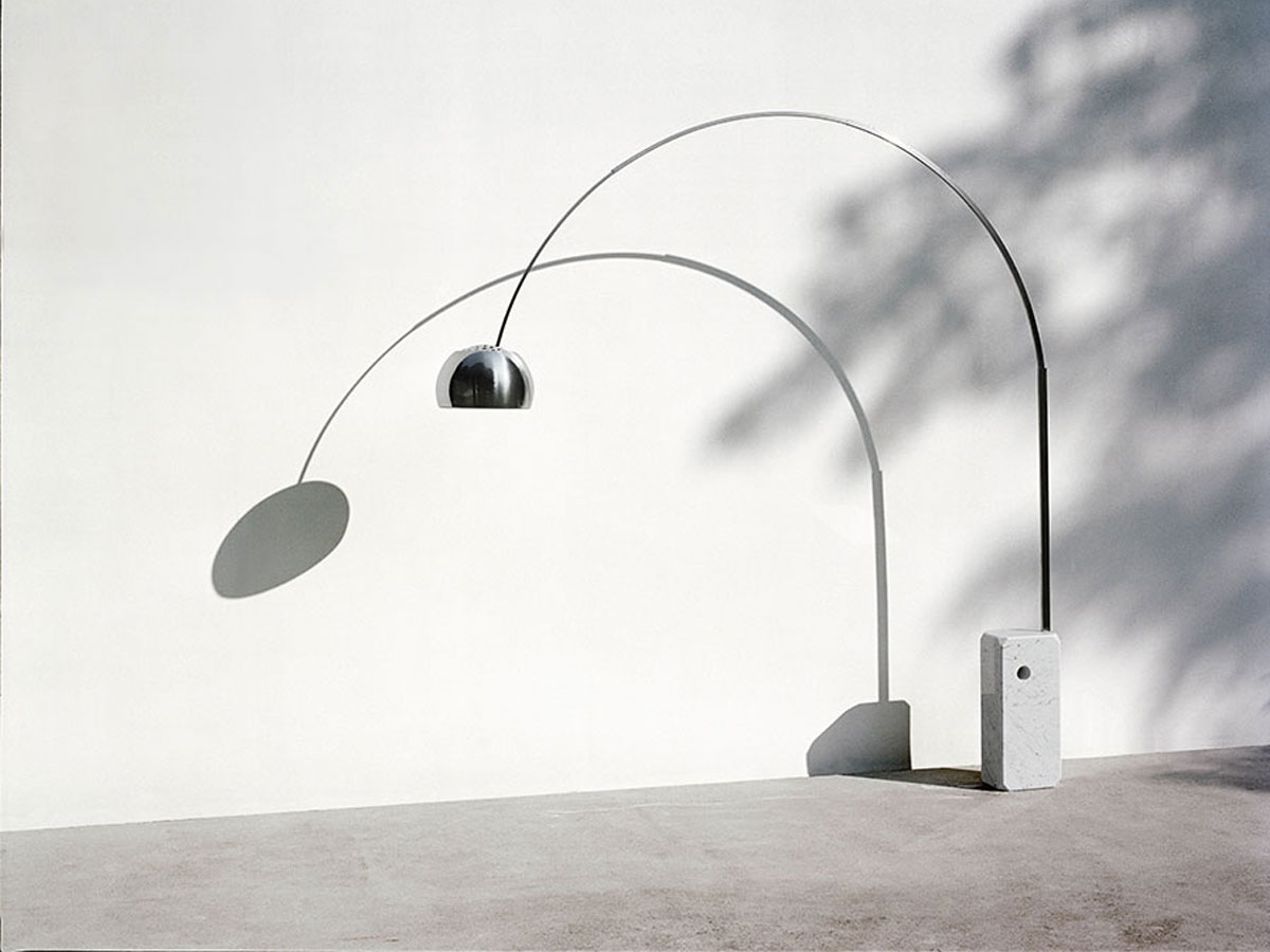 https://objectstorage.ap-seoul-1.oraclecloud.com/n/cnk6gaix2gpw/b/loqoqo-conv/o/flos/arco-floor-lamp-led/arco-lamp-5-achille-piergiacomo-castiglioni-flos.jpg