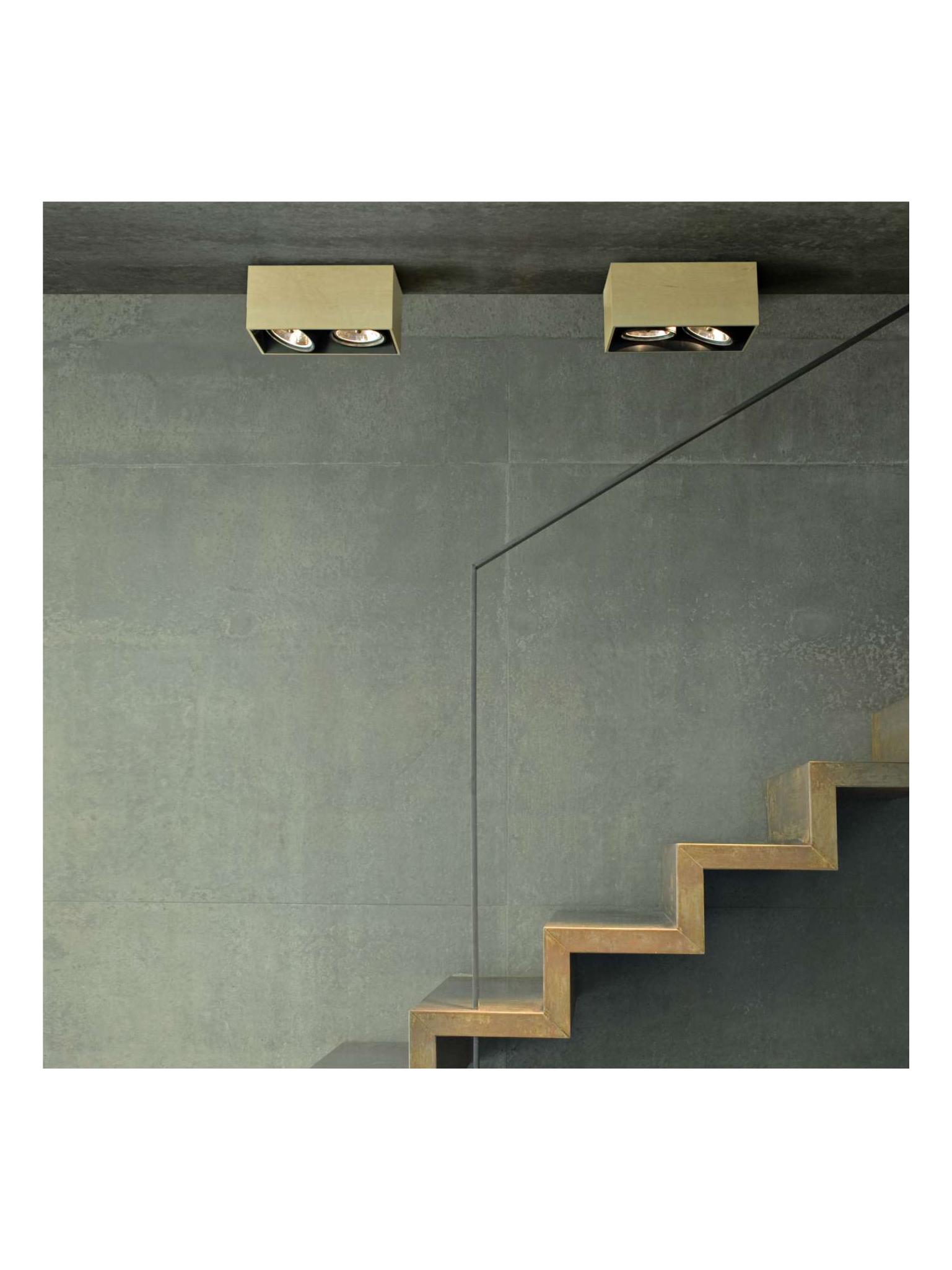 Compass Box H: 135 4 Lights