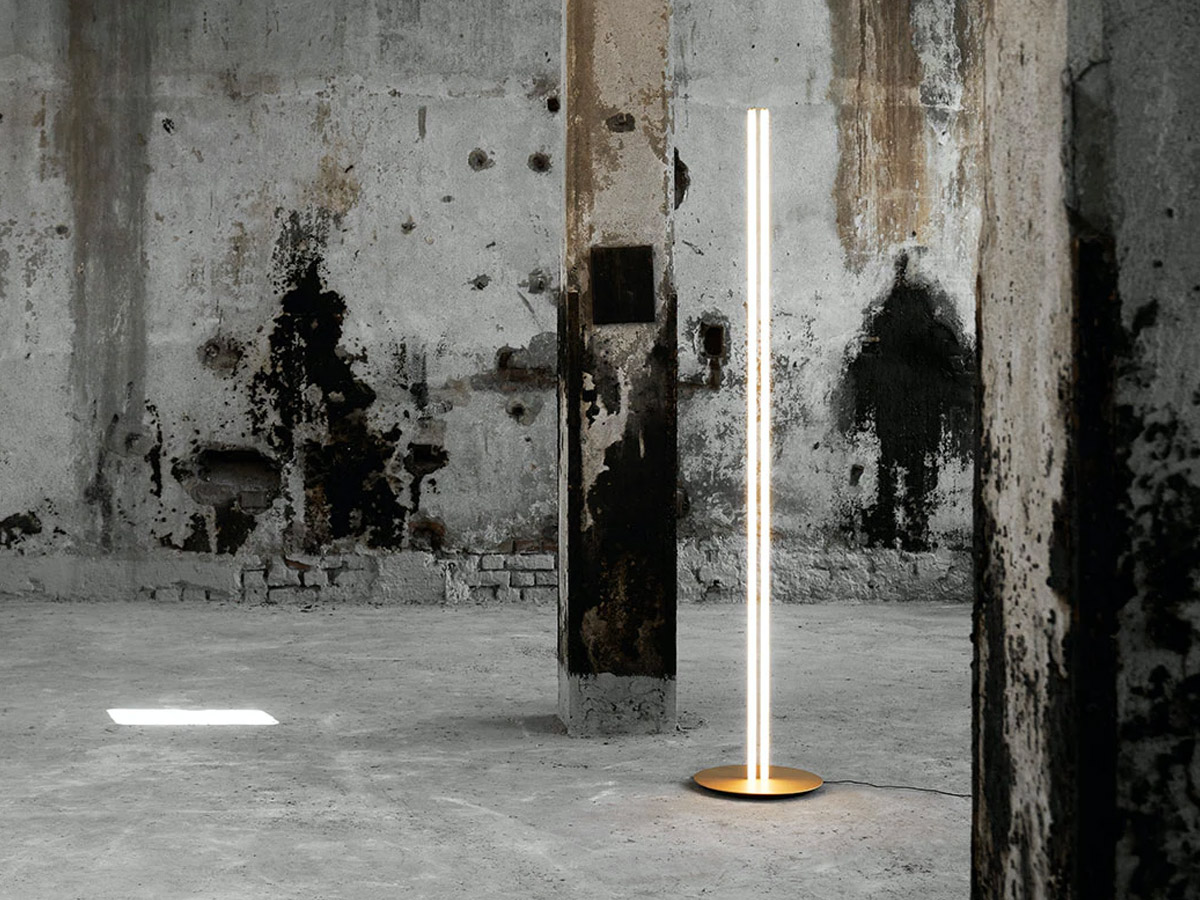 https://objectstorage.ap-seoul-1.oraclecloud.com/n/cnk6gaix2gpw/b/loqoqo-conv/o/flos/coordinates-f-floor-lamp/coordinates-f.jpg