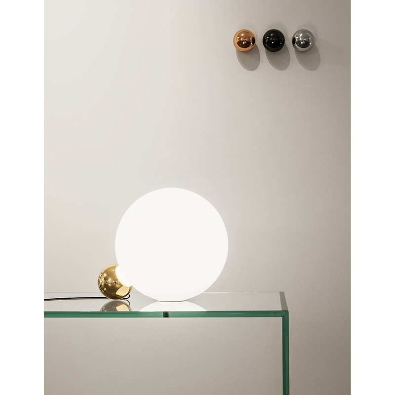 https://objectstorage.ap-seoul-1.oraclecloud.com/n/cnk6gaix2gpw/b/loqoqo-conv/o/flos/copycat-led-table-lamp-gold-24-k-michael-anastassiades-2015/20358.jpg