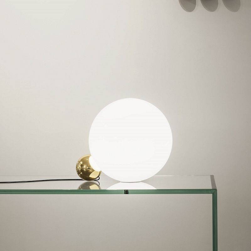 https://objectstorage.ap-seoul-1.oraclecloud.com/n/cnk6gaix2gpw/b/loqoqo-conv/o/flos/copycat-led-table-lamp-gold-24-k-michael-anastassiades-2015/6656.jpg