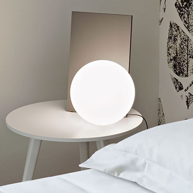 https://objectstorage.ap-seoul-1.oraclecloud.com/n/cnk6gaix2gpw/b/loqoqo-conv/o/flos/extra-t-led-bronze-table-lamp/6605.jpg