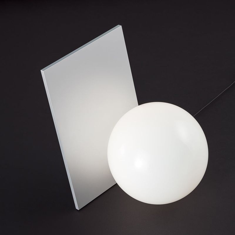 https://objectstorage.ap-seoul-1.oraclecloud.com/n/cnk6gaix2gpw/b/loqoqo-conv/o/flos/extra-t-led-table-lamp-silver/6608.jpg