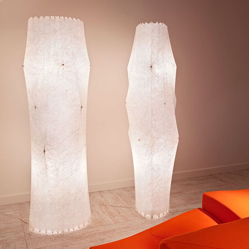 https://objectstorage.ap-seoul-1.oraclecloud.com/n/cnk6gaix2gpw/b/loqoqo-conv/o/flos/fantasma-piccolo-floor-lamp-white-cocoon-resin/12254.jpg