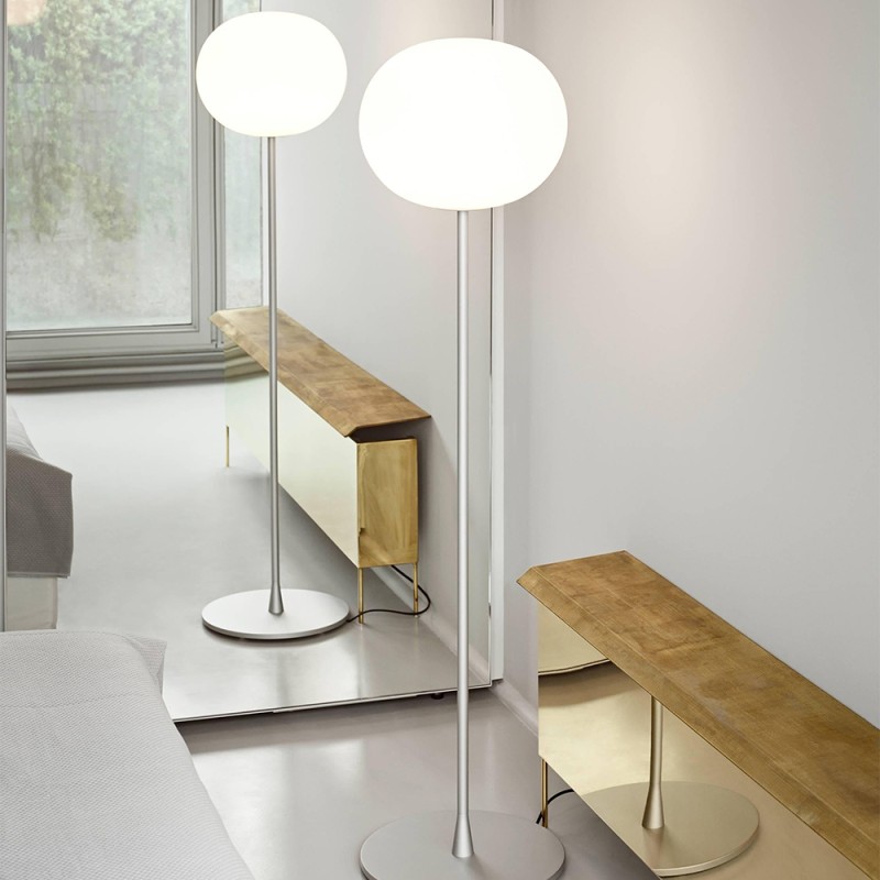 https://objectstorage.ap-seoul-1.oraclecloud.com/n/cnk6gaix2gpw/b/loqoqo-conv/o/flos/glo-ball-f-1-floor-lamp-silver/67509.jpg