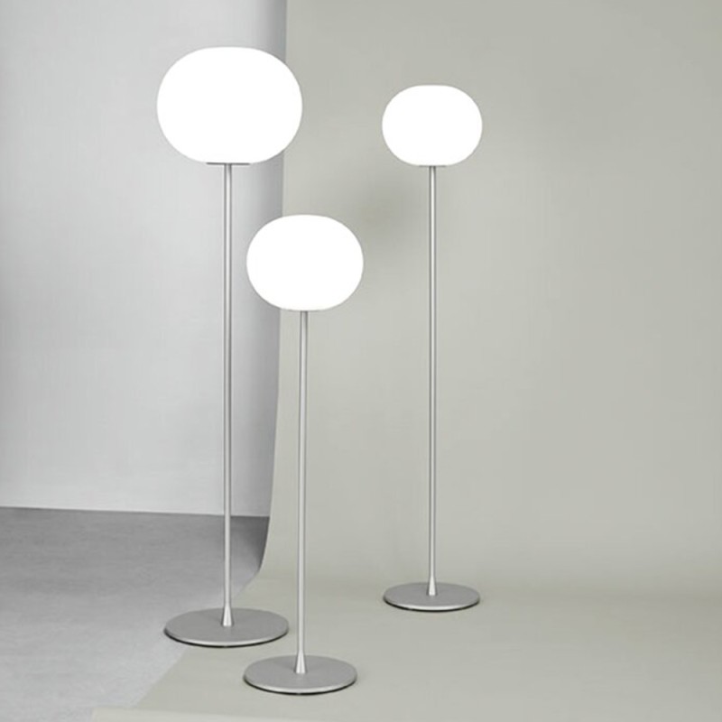 https://objectstorage.ap-seoul-1.oraclecloud.com/n/cnk6gaix2gpw/b/loqoqo-conv/o/flos/glo-ball-f-3-floor-lamp-silver/67530.jpg