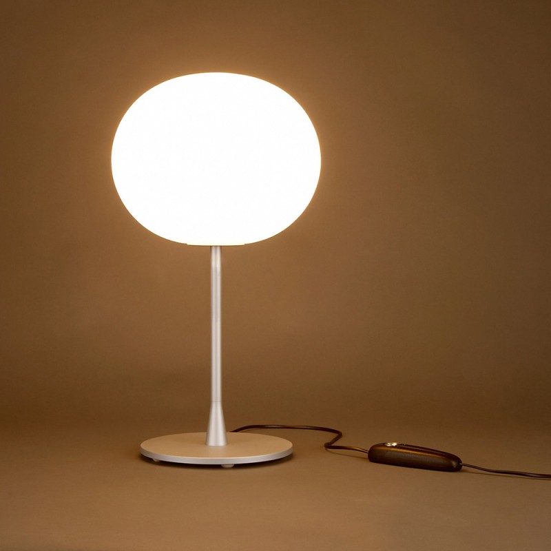 https://objectstorage.ap-seoul-1.oraclecloud.com/n/cnk6gaix2gpw/b/loqoqo-conv/o/flos/glo-ball-t-1-table-lamp-silver/67543.jpg