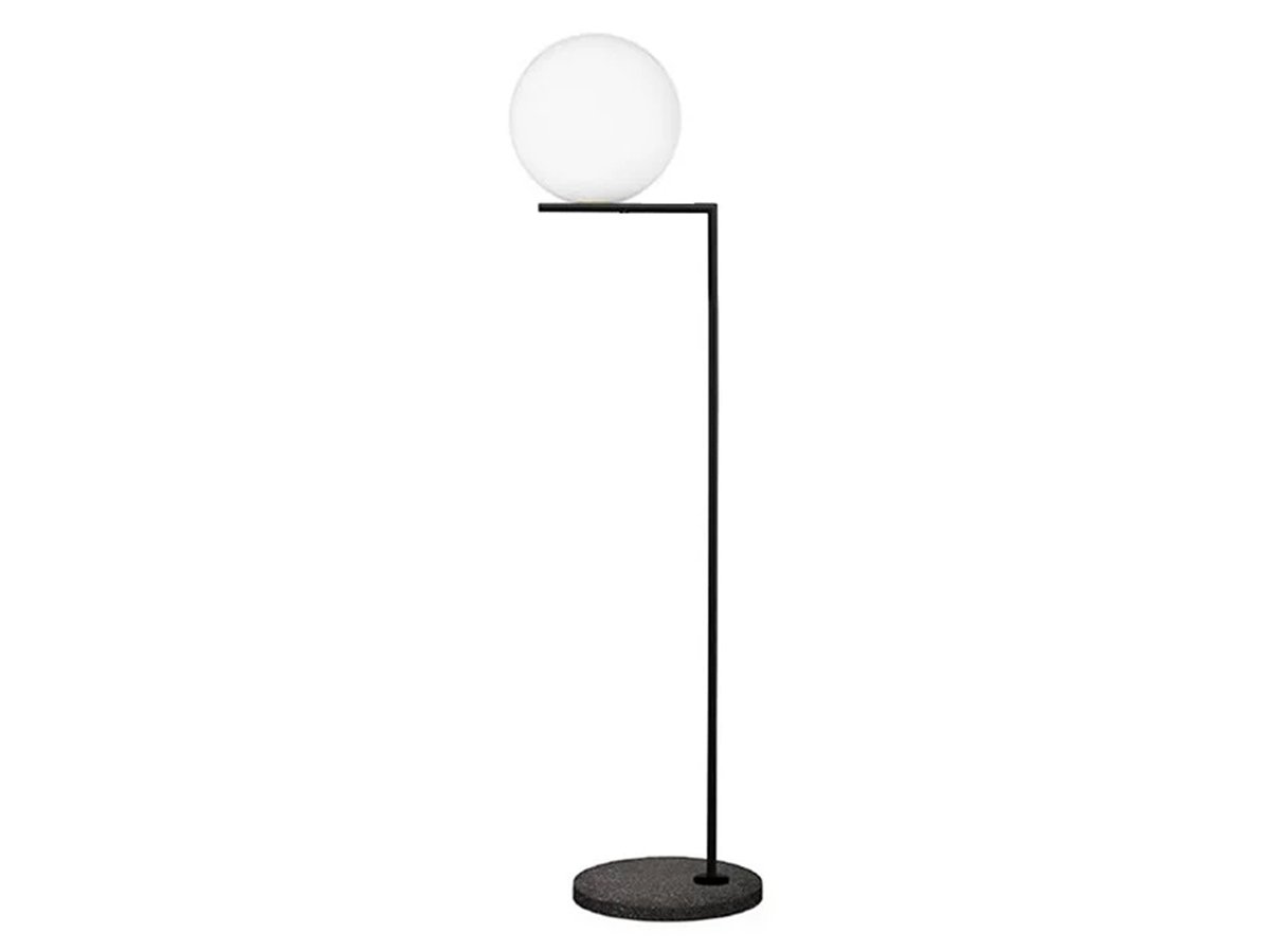 https://objectstorage.ap-seoul-1.oraclecloud.com/n/cnk6gaix2gpw/b/loqoqo-conv/o/flos/ic-f-2-outdoor-floor-lamp/ic_f2_black_flos.jpg