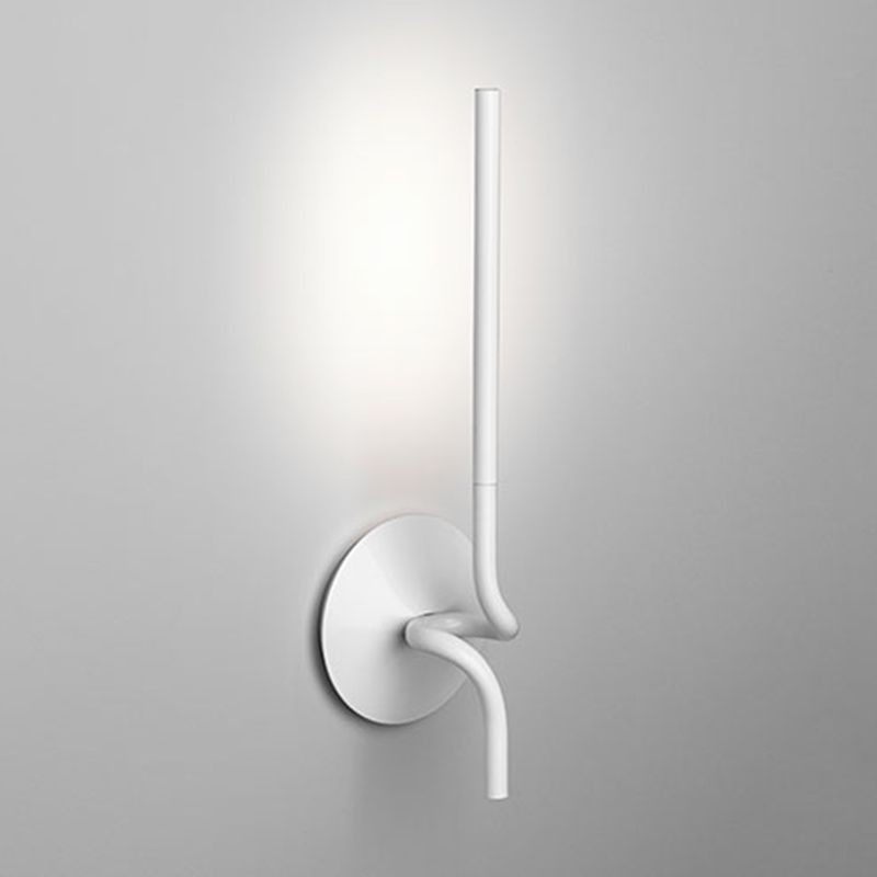 https://objectstorage.ap-seoul-1.oraclecloud.com/n/cnk6gaix2gpw/b/loqoqo-conv/o/flos/lightspring-single-led-wall-lamp-with-indirect-light-white/11859.jpg