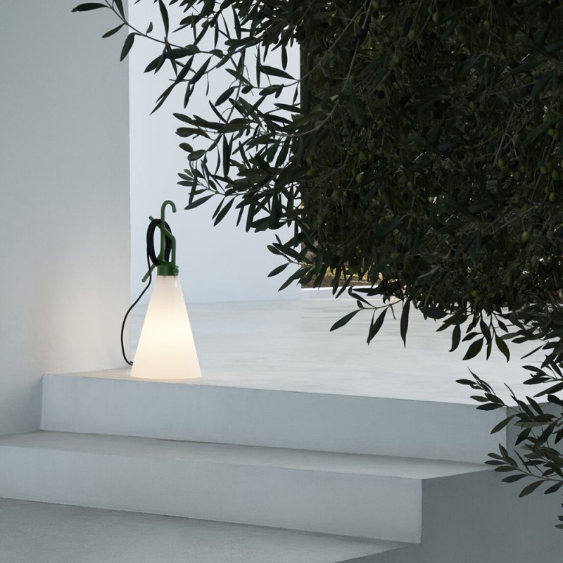 https://objectstorage.ap-seoul-1.oraclecloud.com/n/cnk6gaix2gpw/b/loqoqo-conv/o/flos/mayday-outdoor-portable-or-table-lamp-ip-65/63886.jpg