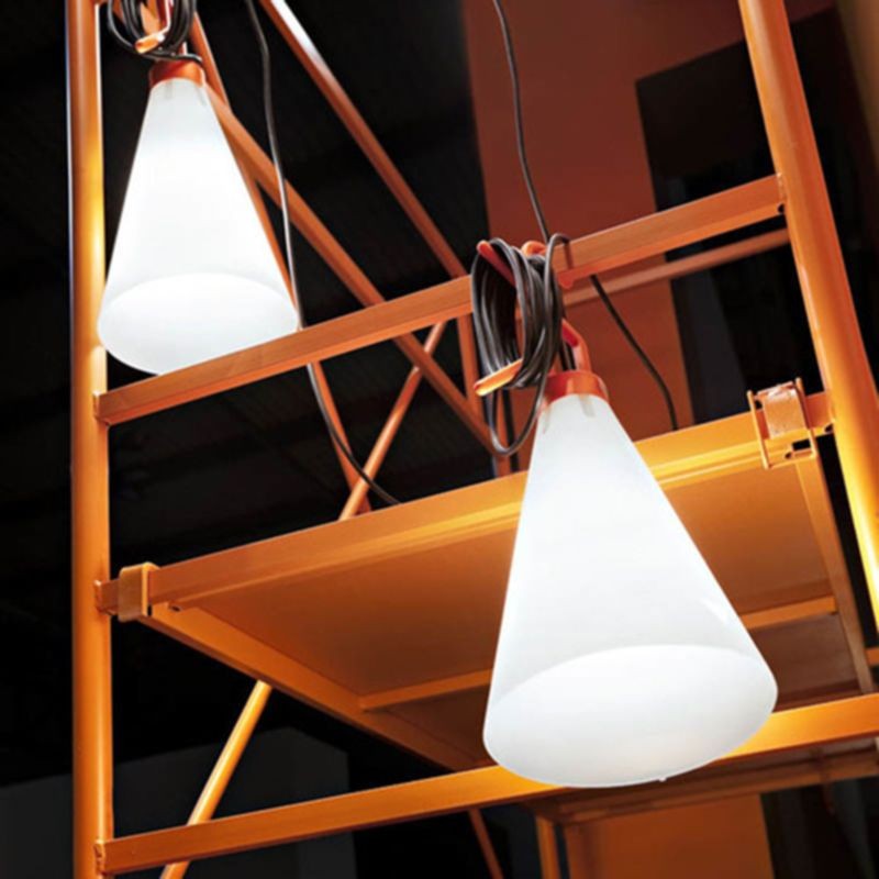 https://objectstorage.ap-seoul-1.oraclecloud.com/n/cnk6gaix2gpw/b/loqoqo-conv/o/flos/mayday-portable-or-table-lamp-orange-color/5366.jpg