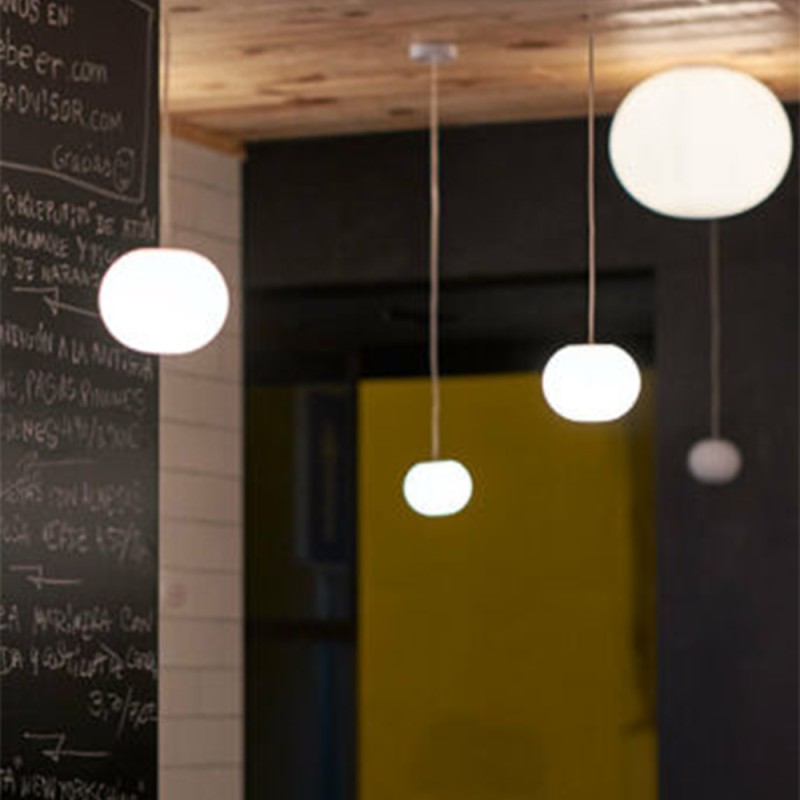 https://objectstorage.ap-seoul-1.oraclecloud.com/n/cnk6gaix2gpw/b/loqoqo-conv/o/flos/mini-glo-ball-suspension-lamp-white/67576.jpg