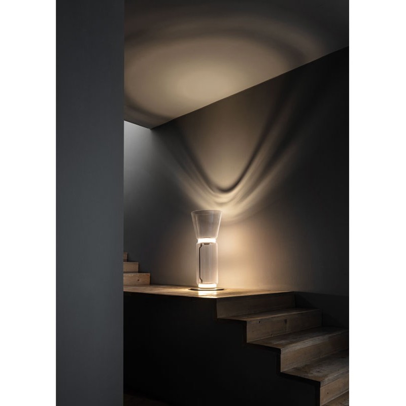 https://objectstorage.ap-seoul-1.oraclecloud.com/n/cnk6gaix2gpw/b/loqoqo-conv/o/flos/noctambule-led-floor-lamp-glass-high-cylinders-and-cone/19033.jpg