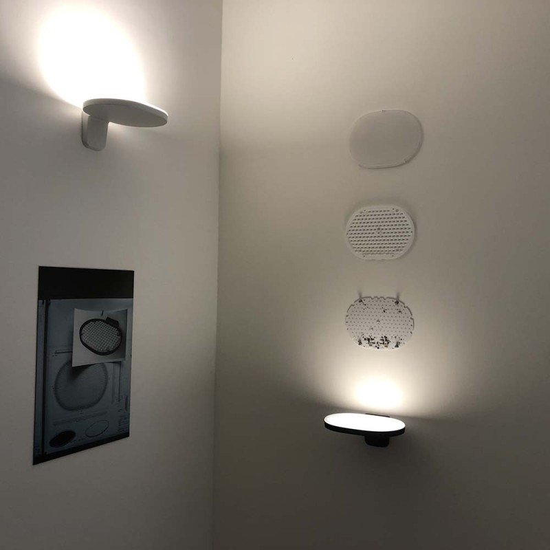 https://objectstorage.ap-seoul-1.oraclecloud.com/n/cnk6gaix2gpw/b/loqoqo-conv/o/flos/oplight-w-2-led-dimmable-wall-lamp-applique/44865.jpg