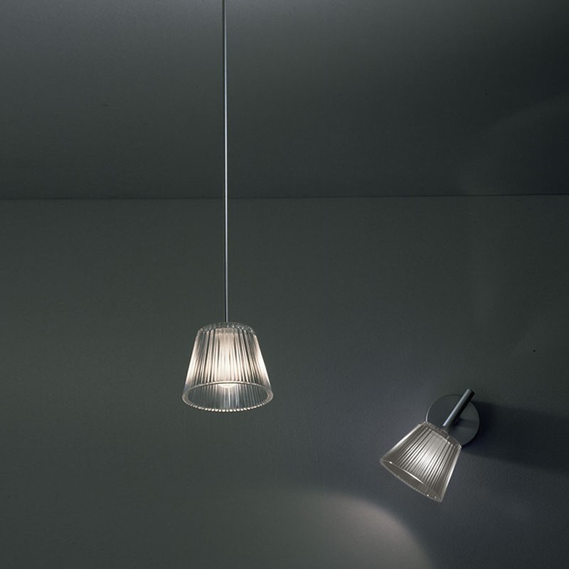 https://objectstorage.ap-seoul-1.oraclecloud.com/n/cnk6gaix2gpw/b/loqoqo-conv/o/flos/romeo-babe-s-suspension-lamp-in-glass/19745.jpg