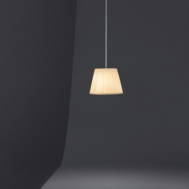 https://objectstorage.ap-seoul-1.oraclecloud.com/n/cnk6gaix2gpw/b/loqoqo-conv/o/flos/romeo-babe-soft-s-suspension-lamp/19750.jpg