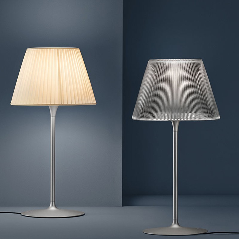 https://objectstorage.ap-seoul-1.oraclecloud.com/n/cnk6gaix2gpw/b/loqoqo-conv/o/flos/romeo-moon-t-1-table-dimmable-glass-lamp/19766.jpg