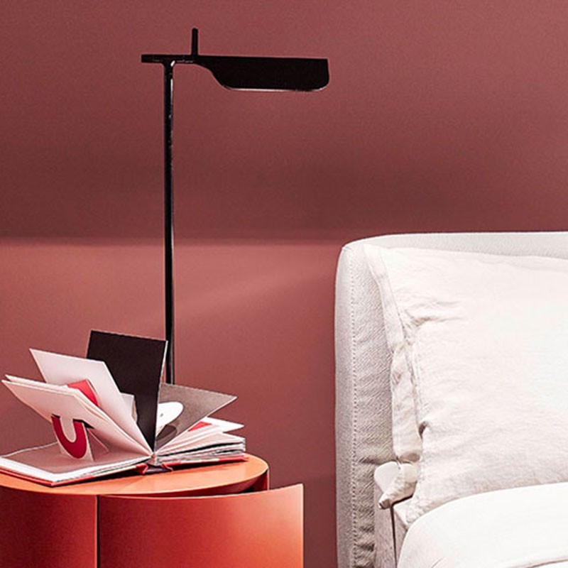 https://objectstorage.ap-seoul-1.oraclecloud.com/n/cnk6gaix2gpw/b/loqoqo-conv/o/flos/tab-f-new-colors-led-floor-lamp-adjustable/25625.jpg