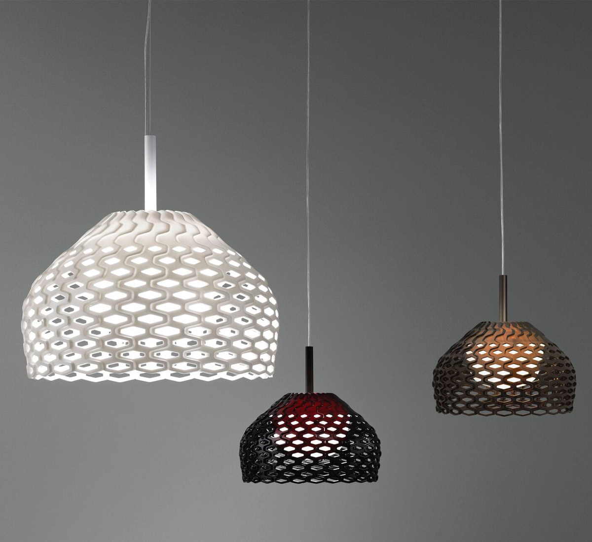 https://objectstorage.ap-seoul-1.oraclecloud.com/n/cnk6gaix2gpw/b/loqoqo-conv/o/flos/tatou-s-2-suspension-lamp/cei-trio.jpg