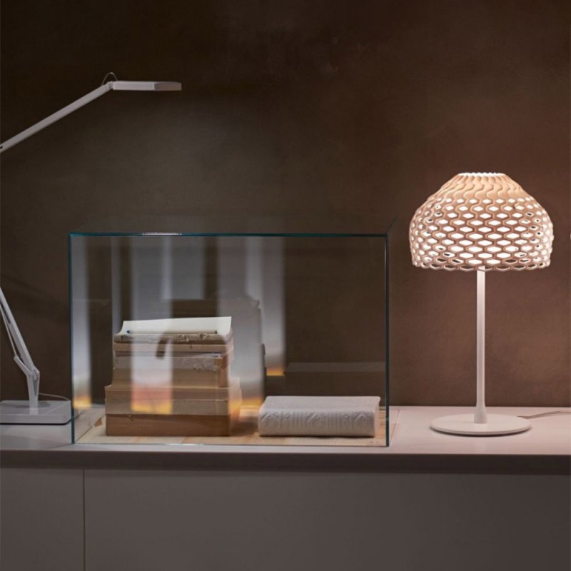 https://objectstorage.ap-seoul-1.oraclecloud.com/n/cnk6gaix2gpw/b/loqoqo-conv/o/flos/tatou-t-1-table-lamp-in-polycarbonate/85566.jpg