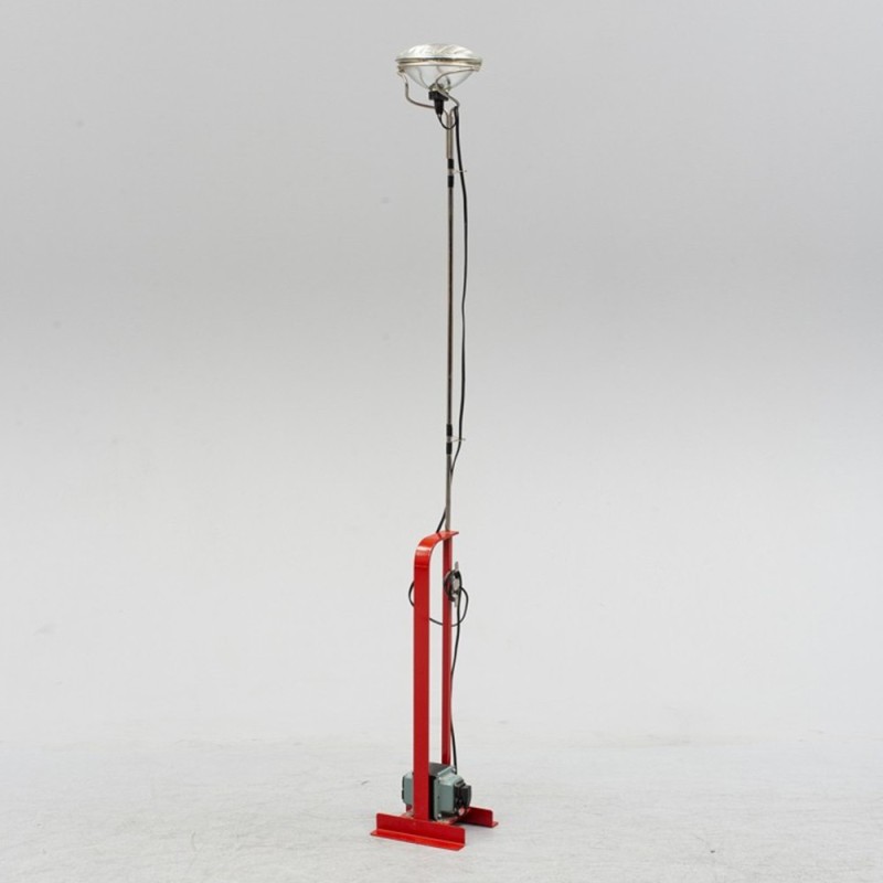 https://objectstorage.ap-seoul-1.oraclecloud.com/n/cnk6gaix2gpw/b/loqoqo-conv/o/flos/toio-hl-dimmable-floor-lamp-red-color/60609.jpg