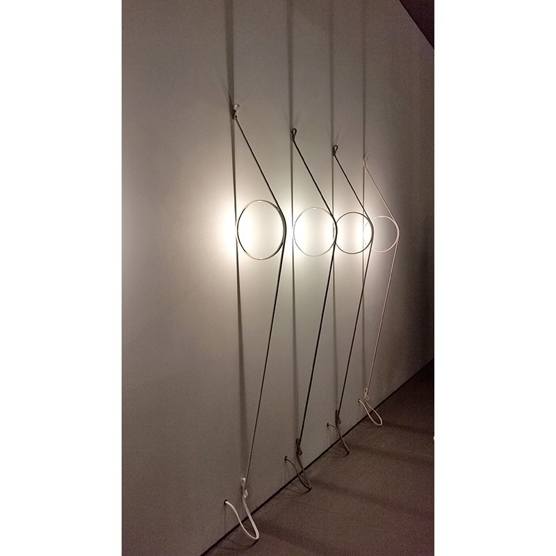 https://objectstorage.ap-seoul-1.oraclecloud.com/n/cnk6gaix2gpw/b/loqoqo-conv/o/flos/wire-ring-wall-lamp-led-16-w-indirect-light-pink/12557.jpg