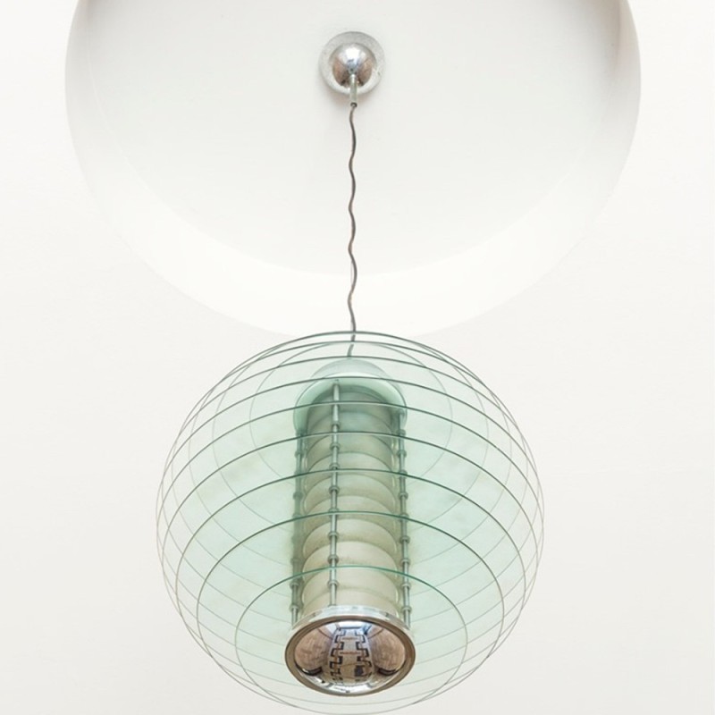 https://objectstorage.ap-seoul-1.oraclecloud.com/n/cnk6gaix2gpw/b/loqoqo-conv/o/fontana-arte/fontana-arte-0024-medium-suspension-lamp-in-glass/63342.jpg