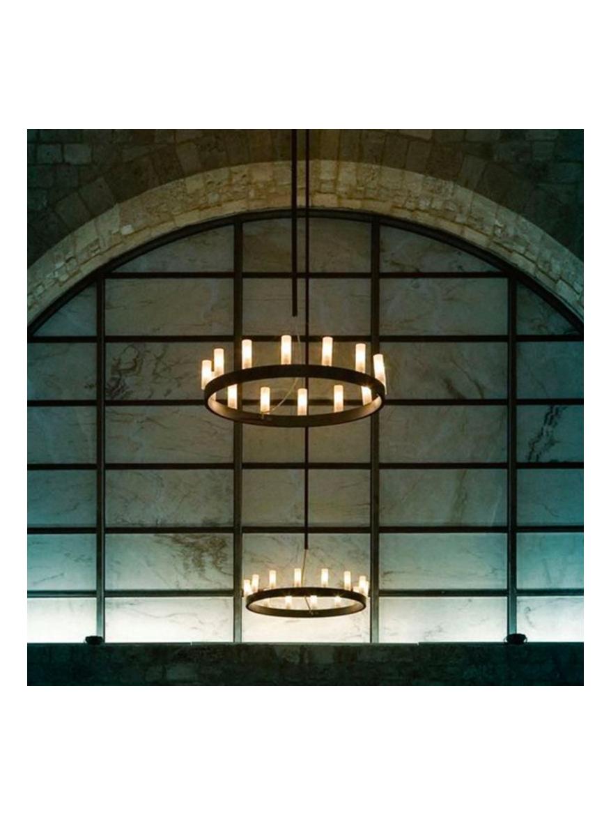 https://objectstorage.ap-seoul-1.oraclecloud.com/n/cnk6gaix2gpw/b/loqoqo-conv/o/fontana-arte/fontana-arte-chandelier-suspension-lamp/110248.jpg