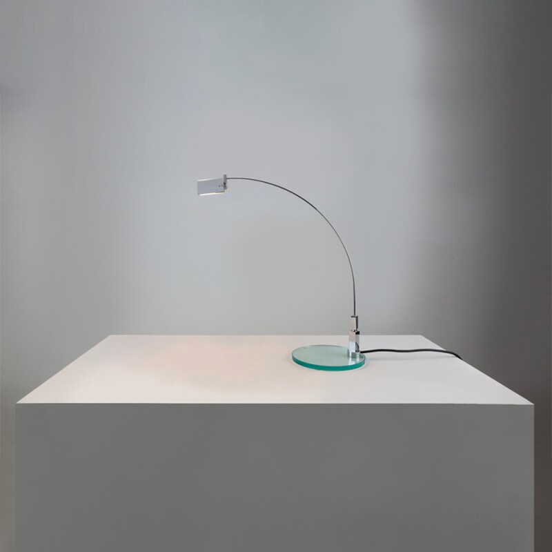 https://objectstorage.ap-seoul-1.oraclecloud.com/n/cnk6gaix2gpw/b/loqoqo-conv/o/fontana-arte/fontana-arte-falena-table-lamp/111394.jpg