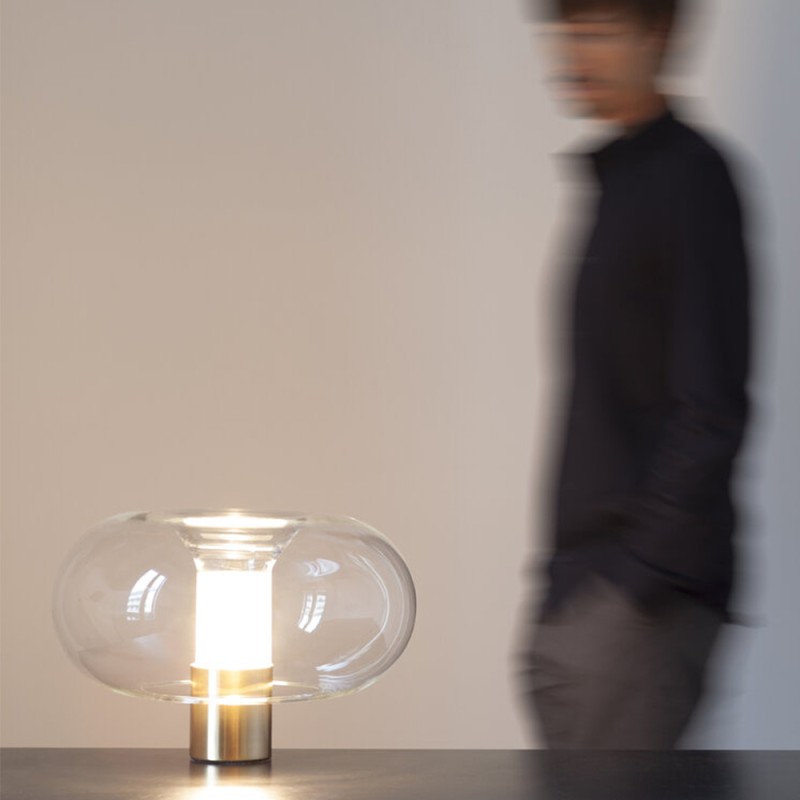 https://objectstorage.ap-seoul-1.oraclecloud.com/n/cnk6gaix2gpw/b/loqoqo-conv/o/fontana-arte/fontana-arte-fontanella-table-lamp/94165.jpg