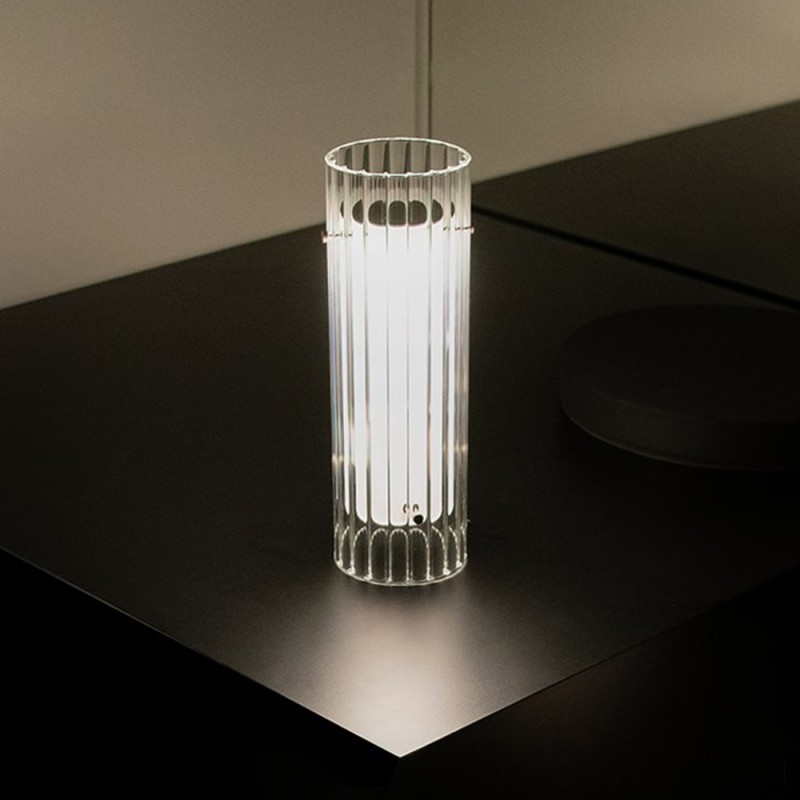 https://objectstorage.ap-seoul-1.oraclecloud.com/n/cnk6gaix2gpw/b/loqoqo-conv/o/fontana-arte/fontana-arte-lasospesa-led-table-lamp/100556.jpg