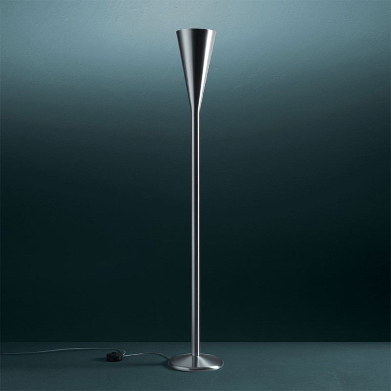 https://objectstorage.ap-seoul-1.oraclecloud.com/n/cnk6gaix2gpw/b/loqoqo-conv/o/fontana-arte/fontana-arte-luminator-dimmable-led-floor-lamp/60391.jpg