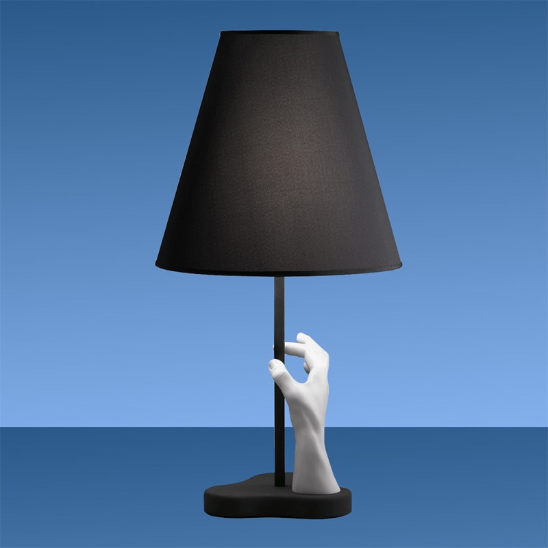 https://objectstorage.ap-seoul-1.oraclecloud.com/n/cnk6gaix2gpw/b/loqoqo-conv/o/fontana-arte/fontana-arte-mano-table-lamp/96478.jpg