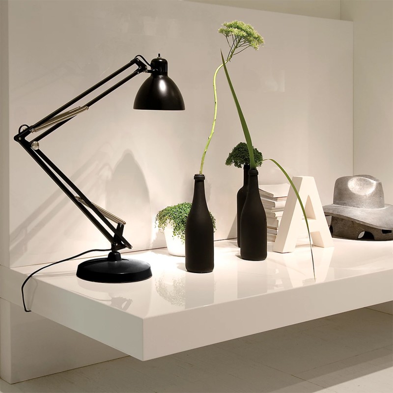 https://objectstorage.ap-seoul-1.oraclecloud.com/n/cnk6gaix2gpw/b/loqoqo-conv/o/fontana-arte/fontana-arte-naska-large-led-table-lamp/79832.jpg