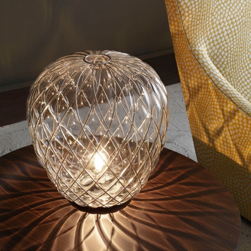 https://objectstorage.ap-seoul-1.oraclecloud.com/n/cnk6gaix2gpw/b/loqoqo-conv/o/fontana-arte/fontana-arte-pinecone-large-table-lamp/58108.jpg
