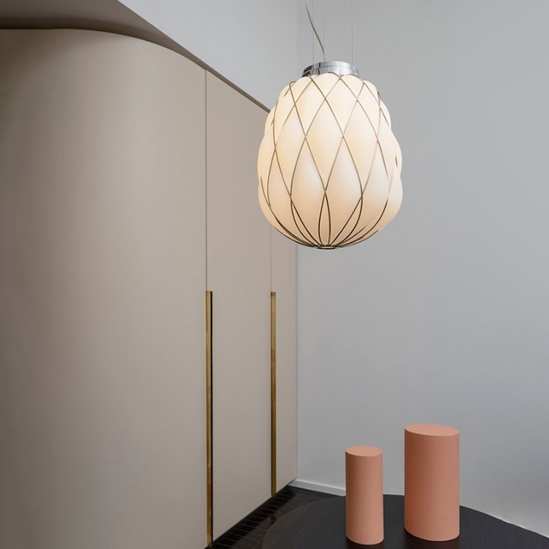 https://objectstorage.ap-seoul-1.oraclecloud.com/n/cnk6gaix2gpw/b/loqoqo-conv/o/fontana-arte/fontana-arte-pinecone-medium-suspension-lamp/58335.jpg