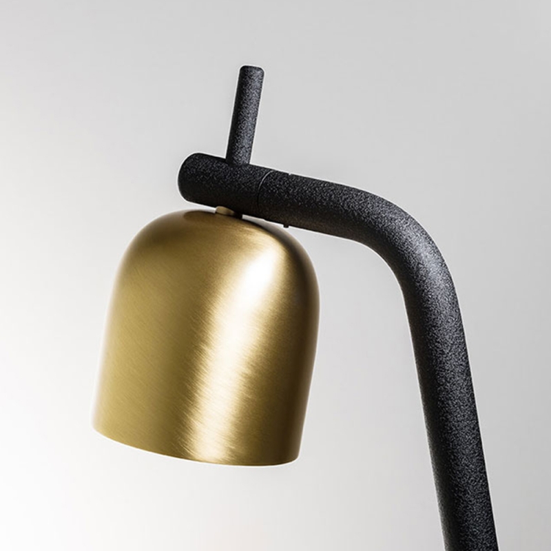 https://objectstorage.ap-seoul-1.oraclecloud.com/n/cnk6gaix2gpw/b/loqoqo-conv/o/fontana-arte/fontana-arte-tripod-led-floor-lamp/137768.jpg