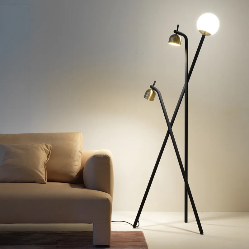 https://objectstorage.ap-seoul-1.oraclecloud.com/n/cnk6gaix2gpw/b/loqoqo-conv/o/fontana-arte/fontana-arte-tripod-led-floor-lamp/137769.jpg