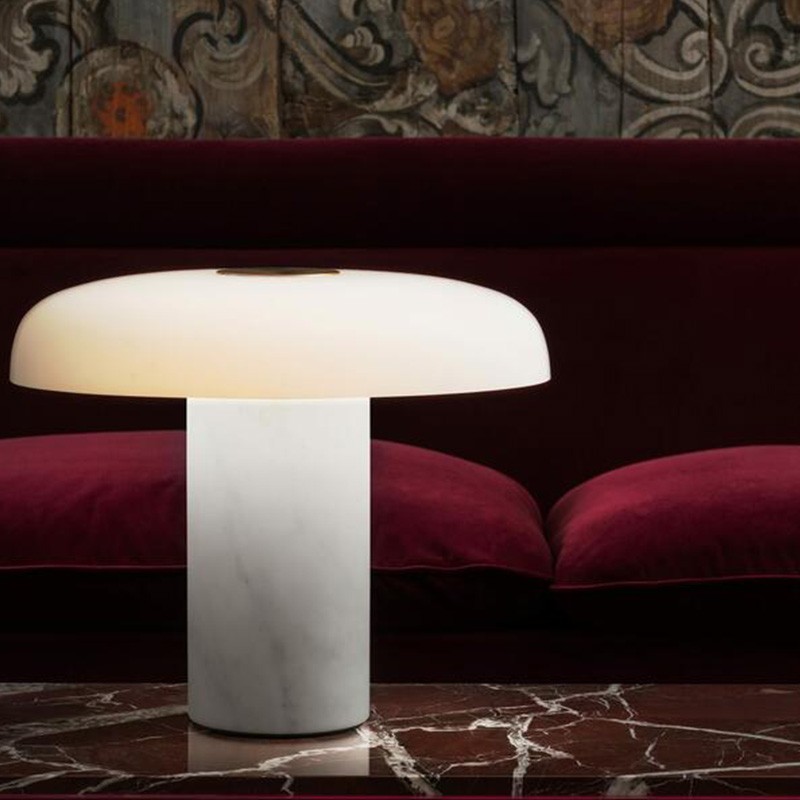 https://objectstorage.ap-seoul-1.oraclecloud.com/n/cnk6gaix2gpw/b/loqoqo-conv/o/fontana-arte/fontana-arte-tropico-large-dimmable-led-table-lamp-in-marble/58237.jpg
