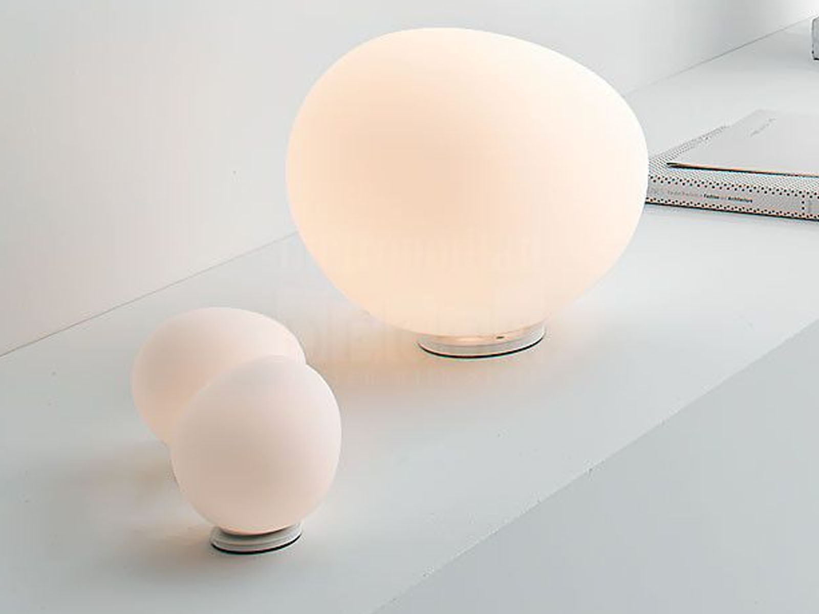 https://objectstorage.ap-seoul-1.oraclecloud.com/n/cnk6gaix2gpw/b/loqoqo-conv/o/foscarini/gregg-table-lamp/gregg_table_lamp_foscarini_0011_livello_1.jpg